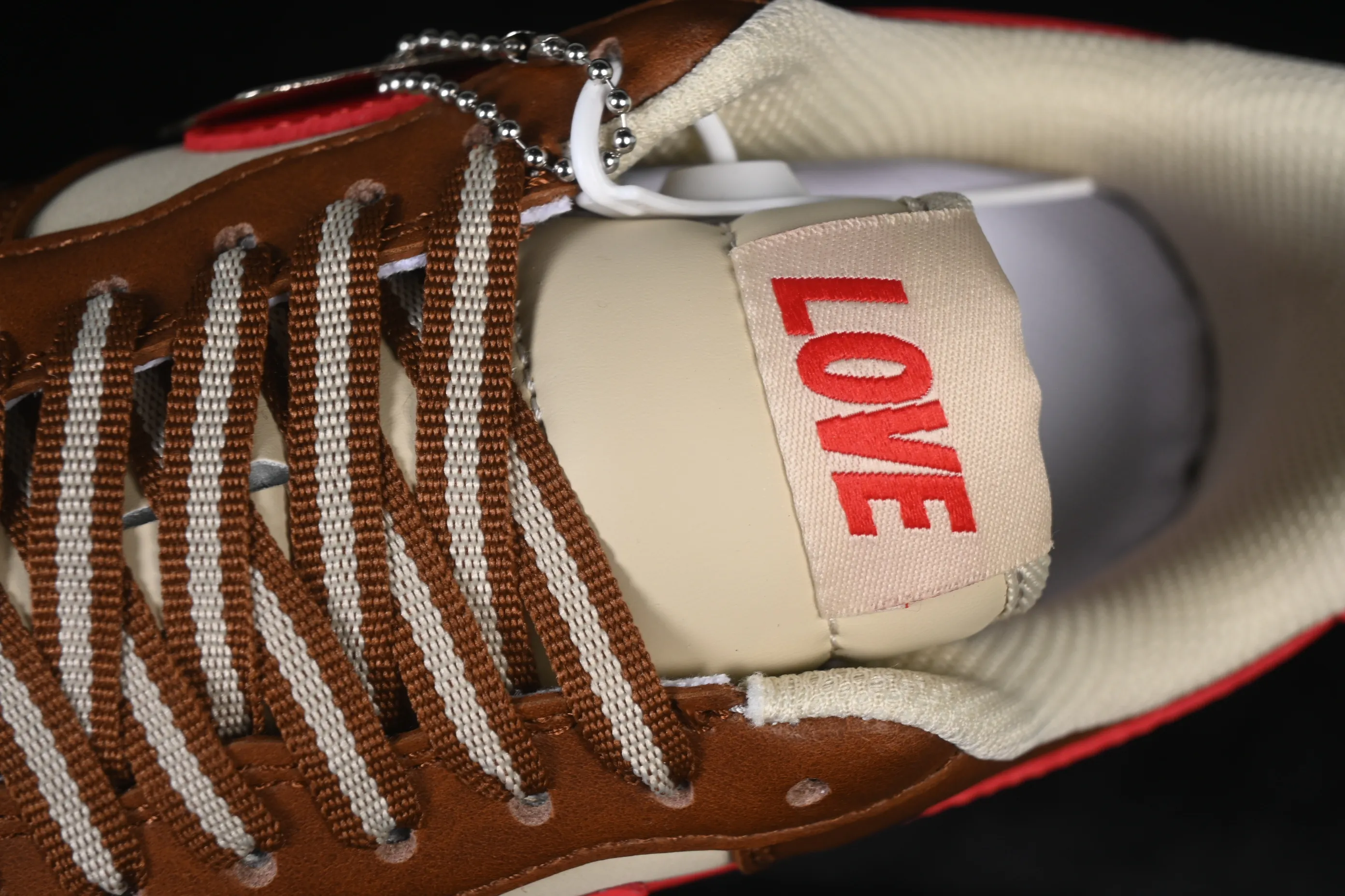 All Categories Nk Air Force 1 Air Force Series Nk Air Force 1 Low Air Force Low Nike Air Force 1'07 Low Valentine's Day Limited Brown Red Heart Air Force One Low Casual Shoes NH0601-538